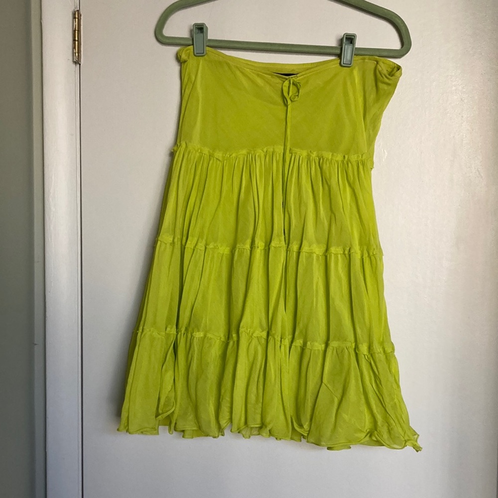 EXPRESS flare lime green skirt. Size small. 26” in length.